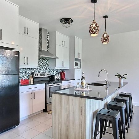 קוויבק סיטי Good Vibes Only -Modern And Spacious 2 Bedroom Condo 4 Beds Free Parking, Gym מראה חיצוני תמונה