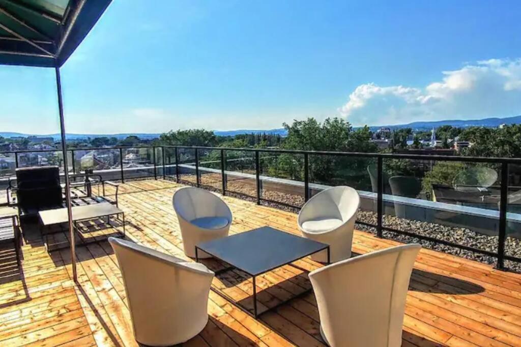 קוויבק סיטי Good Vibes Only -Modern And Spacious 2 Bedroom Condo 4 Beds Free Parking, Gym מראה חיצוני תמונה